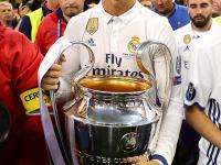 MK体育-包含C罗回归赛场，挺进下一轮首场状态亮眼，FPX观众沸腾！的词条